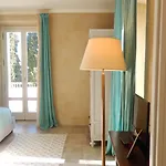 White Lilac Romantic - Adults Only 4*