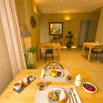 White Lilac Romantic - Adults Only Bed & Breakfast