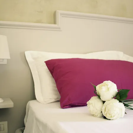 Couette-café White Lilac Romantic - Adults Only 4*