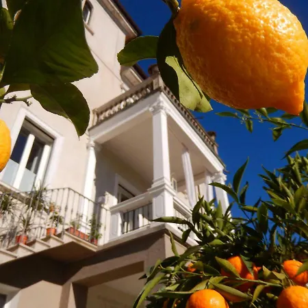 Bed & Breakfast White Lilac Romantic - Adults Only 2*