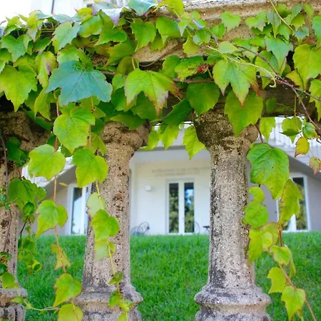 White Lilac Romantic - Adults Only Bed & Breakfast Arona