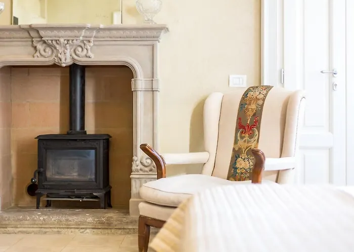 White Lilac Romantic - Adults Only Bed and breakfast