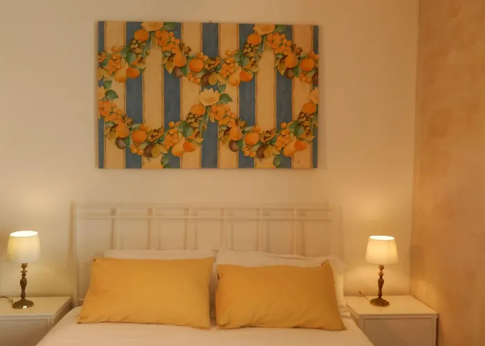 White Lilac Romantic - Adults Only Bed and breakfast