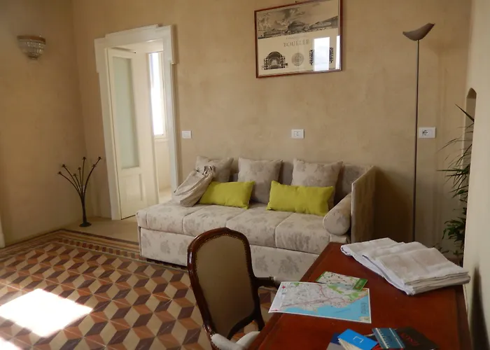 White Lilac Romantic - Adults Only 阿罗纳